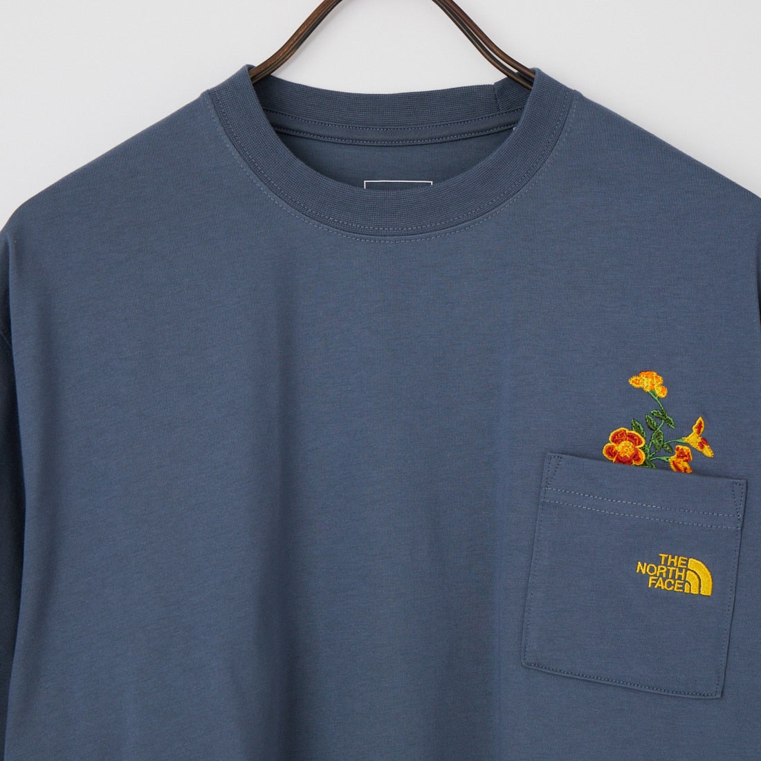 THE NORTH FACE [ザ ノースフェイス] ショートスリーブ フラッシュドライ フラワーロゴTシャツ [NT32638] SL