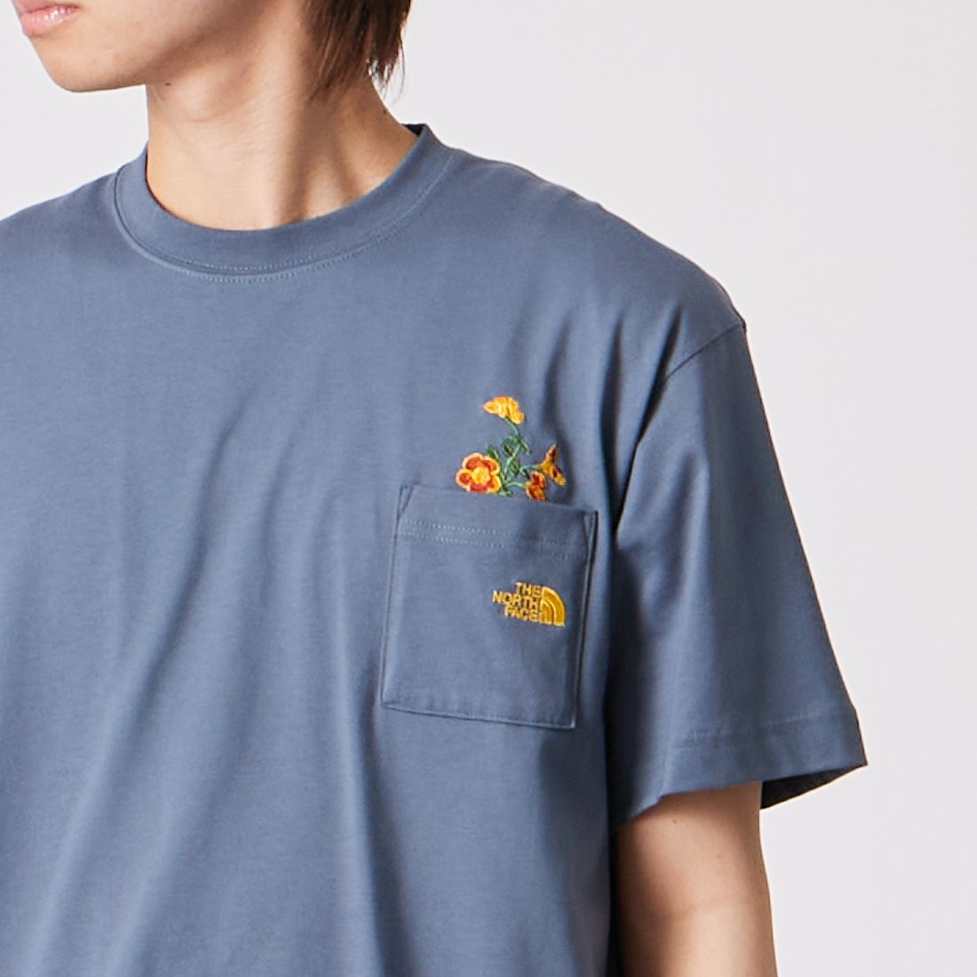 THE NORTH FACE [ザ ノースフェイス] ショートスリーブ フラッシュドライ フラワーロゴTシャツ [NT32638] SL &&モデル身長：177cm 着用サイズ：M&&