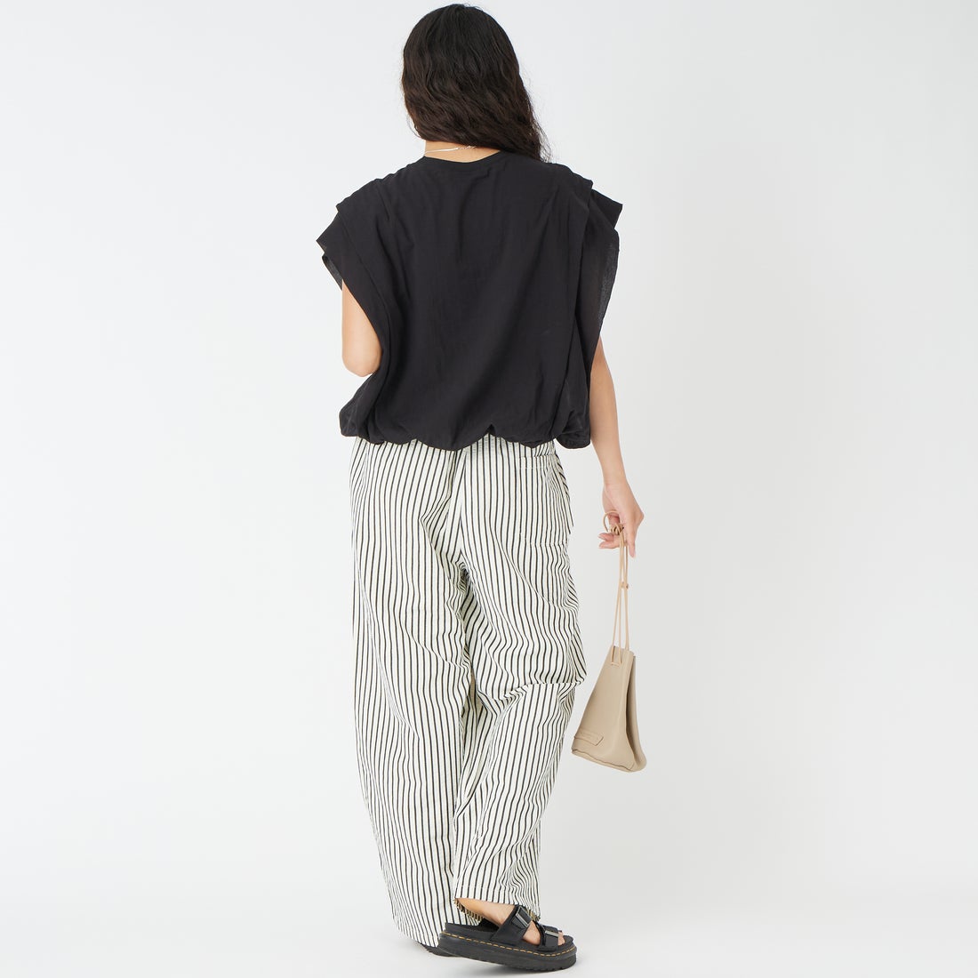 CLOCHE [クロシェ] インナー付きシアーブラウス [61285714] ﾌﾞﾗｯｸ &&モデル身長：162cm 着用サイズ：2&&