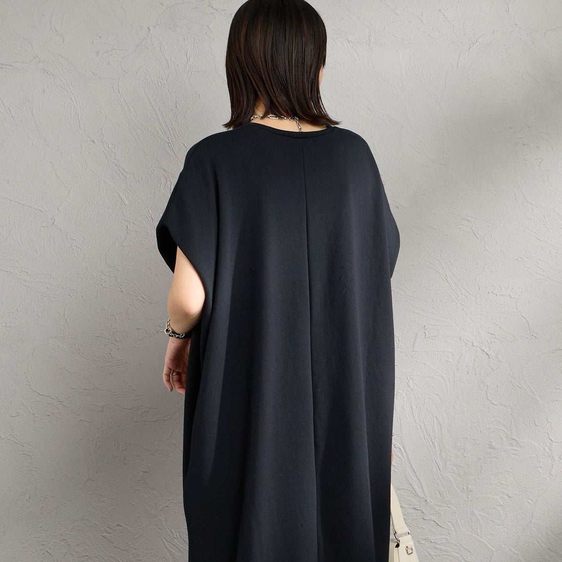 mizuiro ind [ミズイロインド] ドライフレンチテリー ノースリーブロングワンピース [1-250085] 99 BLACK &&モデル身長：160cm 着用サイズ：F&&