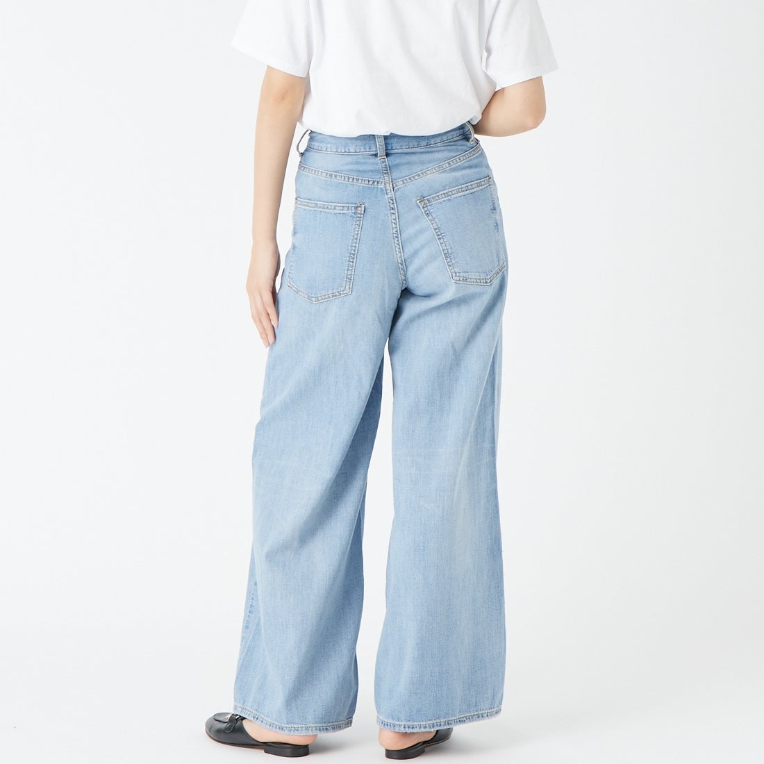 RED CARD TOKYO [レッドカード トーキョー] ワイドストレートデニム Relaxy Phoenix [78W144R01LTU] A-LT USED &&モデル身長：162cm 着用サイズ：22&&