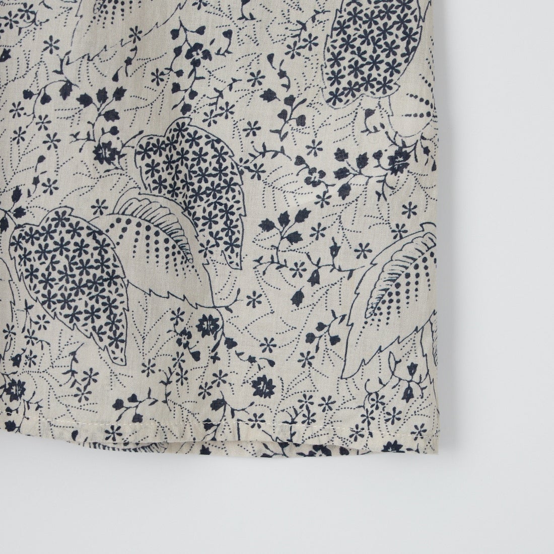 soil [ソイル] コットンボイル リーフ&フラワープリント レギュラーカラーショートスリーブシャツ [NSL26061] 9339 GRY