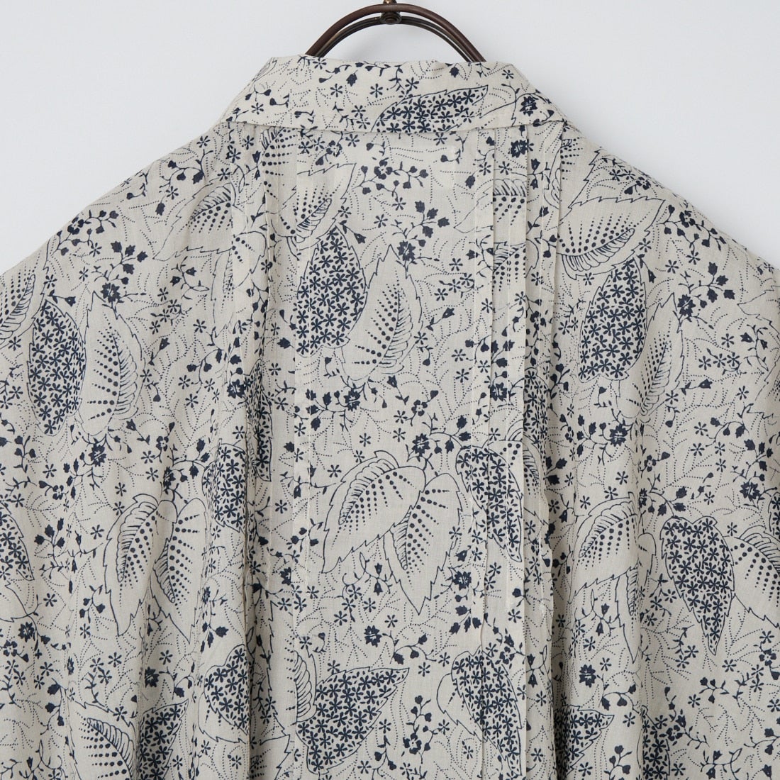 soil [ソイル] コットンボイル リーフ&フラワープリント レギュラーカラーショートスリーブシャツ [NSL26061] 9339 GRY