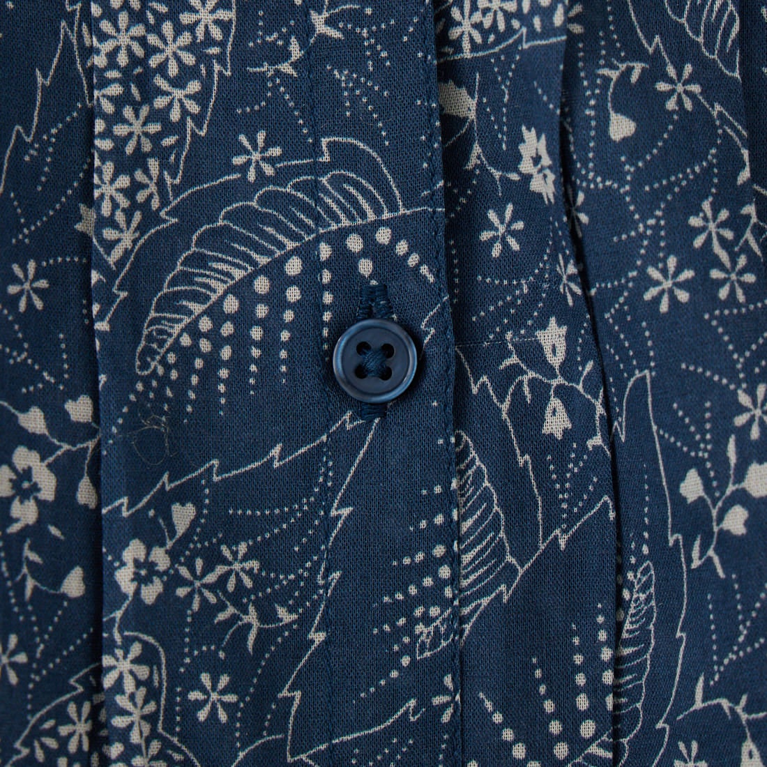 soil [ソイル] コットンボイル リーフ&フラワープリント レギュラーカラーショートスリーブシャツ [NSL26061] 3793 IND