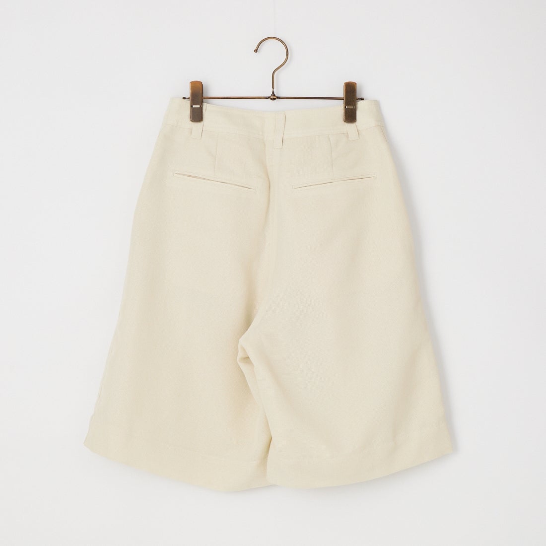 anuke [アンヌーク] タックハーフパンツ [62610716] IVR