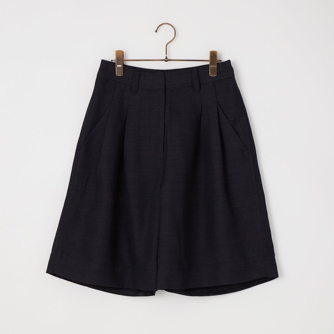 anuke [アンヌーク] タックハーフパンツ [62610716] NVY