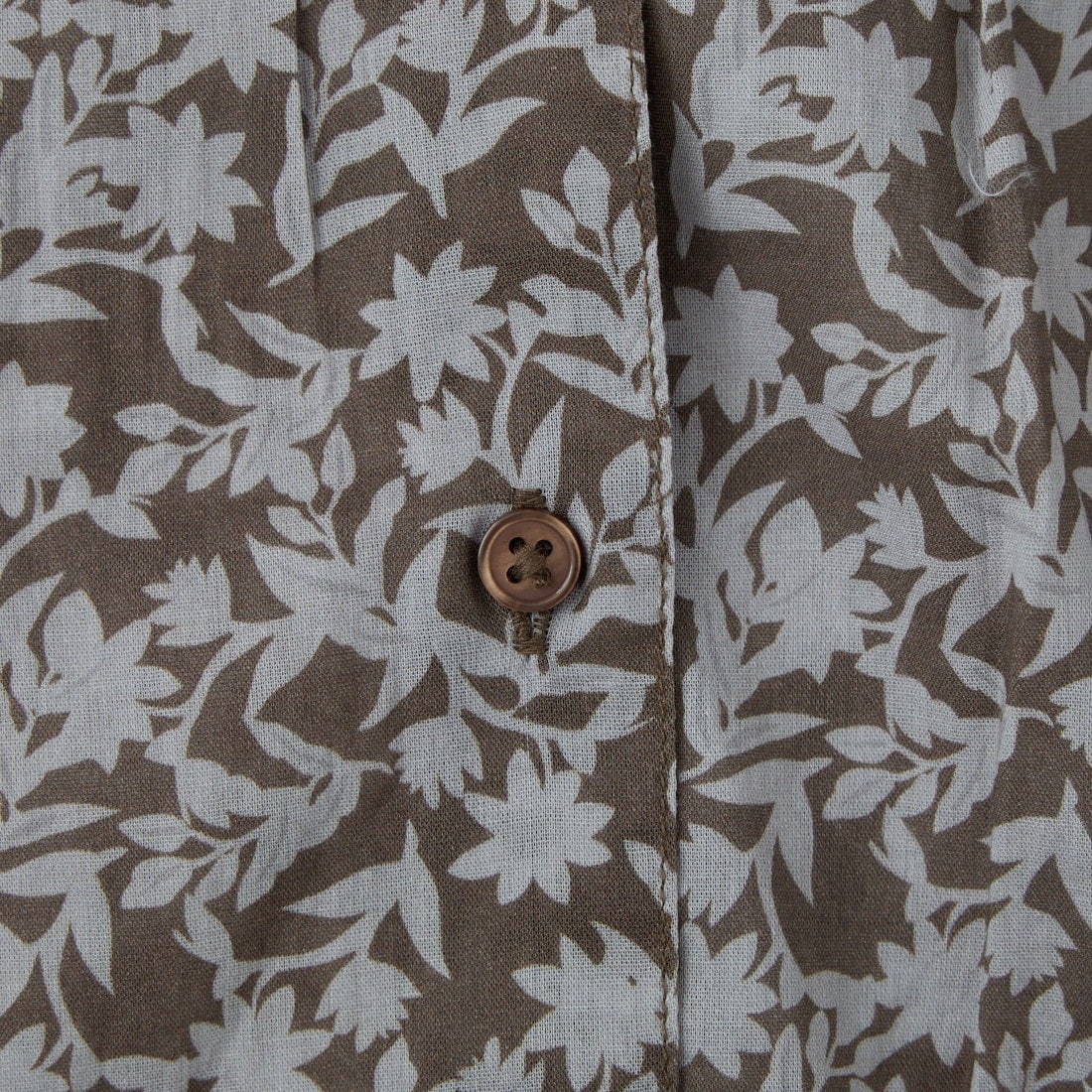 soil [ソイル] コットンボイル 2トーンフラワープリント フリルカラーフレンチスリーブシャツ [NSL26071] 9340 GREY