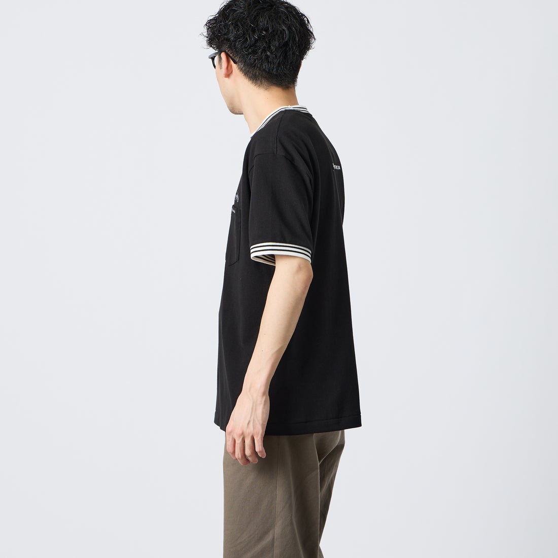 MANHATTAN PORTAGE [マンハッタンポーテージ] ショートスリーブTシャツ [26SS-MP-M642] BLACK &&モデル身長：167cm 着用サイズ：M&&