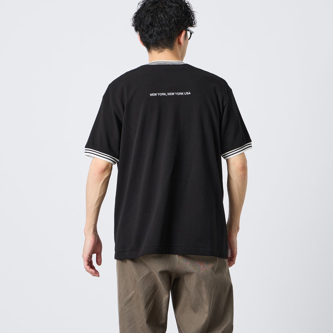 MANHATTAN PORTAGE [マンハッタンポーテージ] ショートスリーブTシャツ [26SS-MP-M642] BLACK &&モデル身長：167cm 着用サイズ：M&&