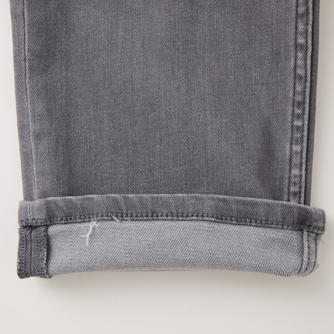 DENHAM [デンハム] スリムフィットジーンズ RAZOR [RAZOR-FMGRY-CS] GREY