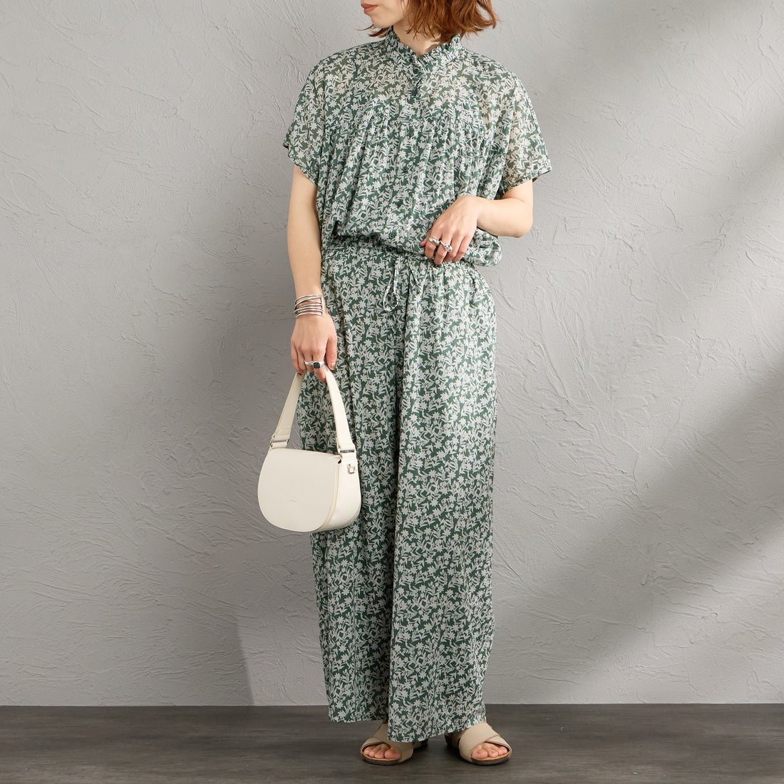 soil [ソイル] コットンボイル 2トーンフラワープリント ワイドイージーパンツ [NSL26075] 4600 GREEN &&モデル身長：158cm 着用サイズ：2&&