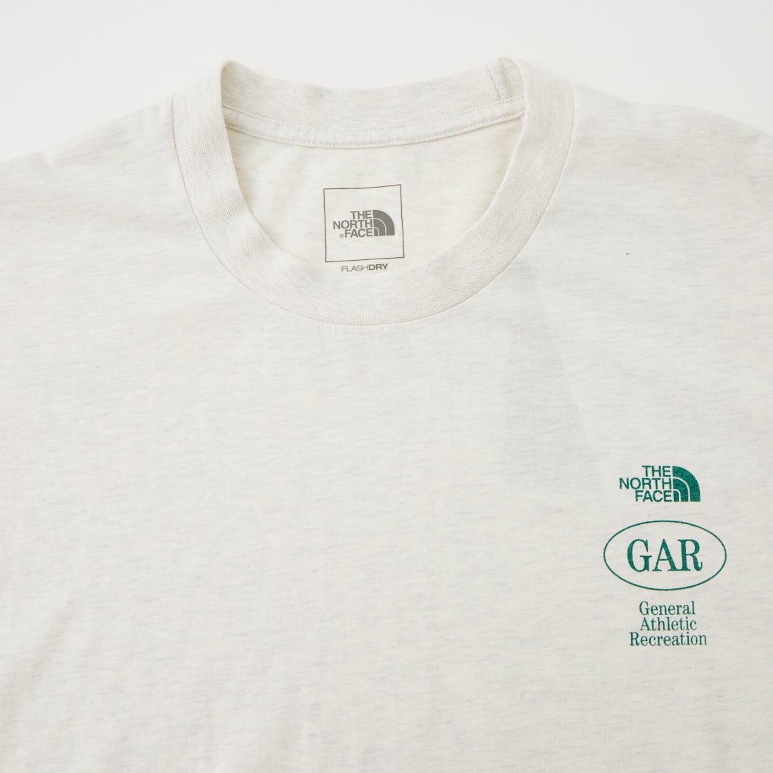 THE NORTH FACE [ザ ノースフェイス] GARスモーラー タイポグラフィックショートスリーブTシャツ [NT32667] WX