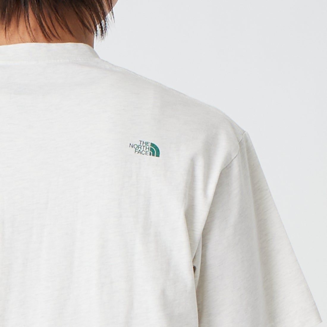 THE NORTH FACE [ザ ノースフェイス] GARスモーラー タイポグラフィックショートスリーブTシャツ [NT32667] WX &&モデル身長：177cm 着用サイズ：M&&