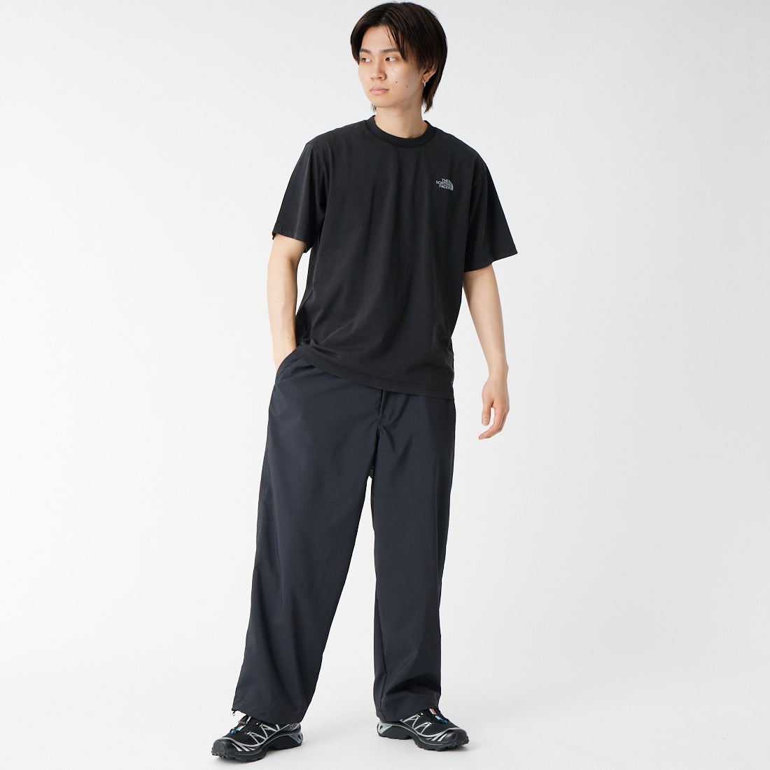 THE NORTH FACE [ザ ノースフェイス] GAR タイポグラフィックカラードショートスリーブTシャツ [NT32668] K &&モデル身長：177cm 着用サイズ：M&&