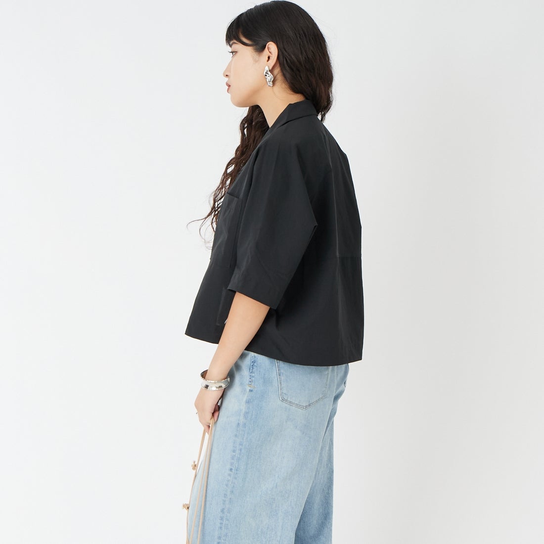 NANGA [ナンガ] ドットエア(R) コンフィー ショートスリーブシャツ [N2611-1J022B] P.BLK &&モデル身長：162cm 着用サイズ：WM&&