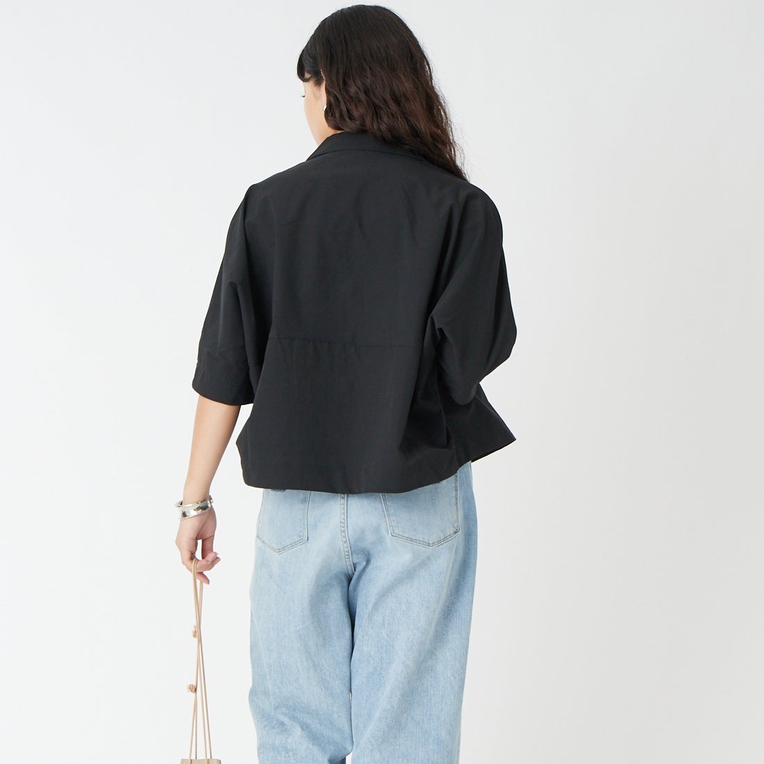 NANGA [ナンガ] ドットエア(R) コンフィー ショートスリーブシャツ [N2611-1J022B] P.BLK &&モデル身長：162cm 着用サイズ：WM&&