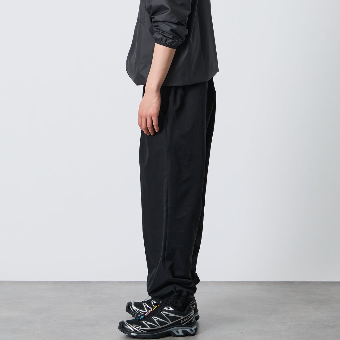 NANGA [ナンガ] ドットエア(R) コンフィー ジョガーパンツ [N2610-1D093A] P-BLK &&モデル身長：177cm 着用サイズ：L&&