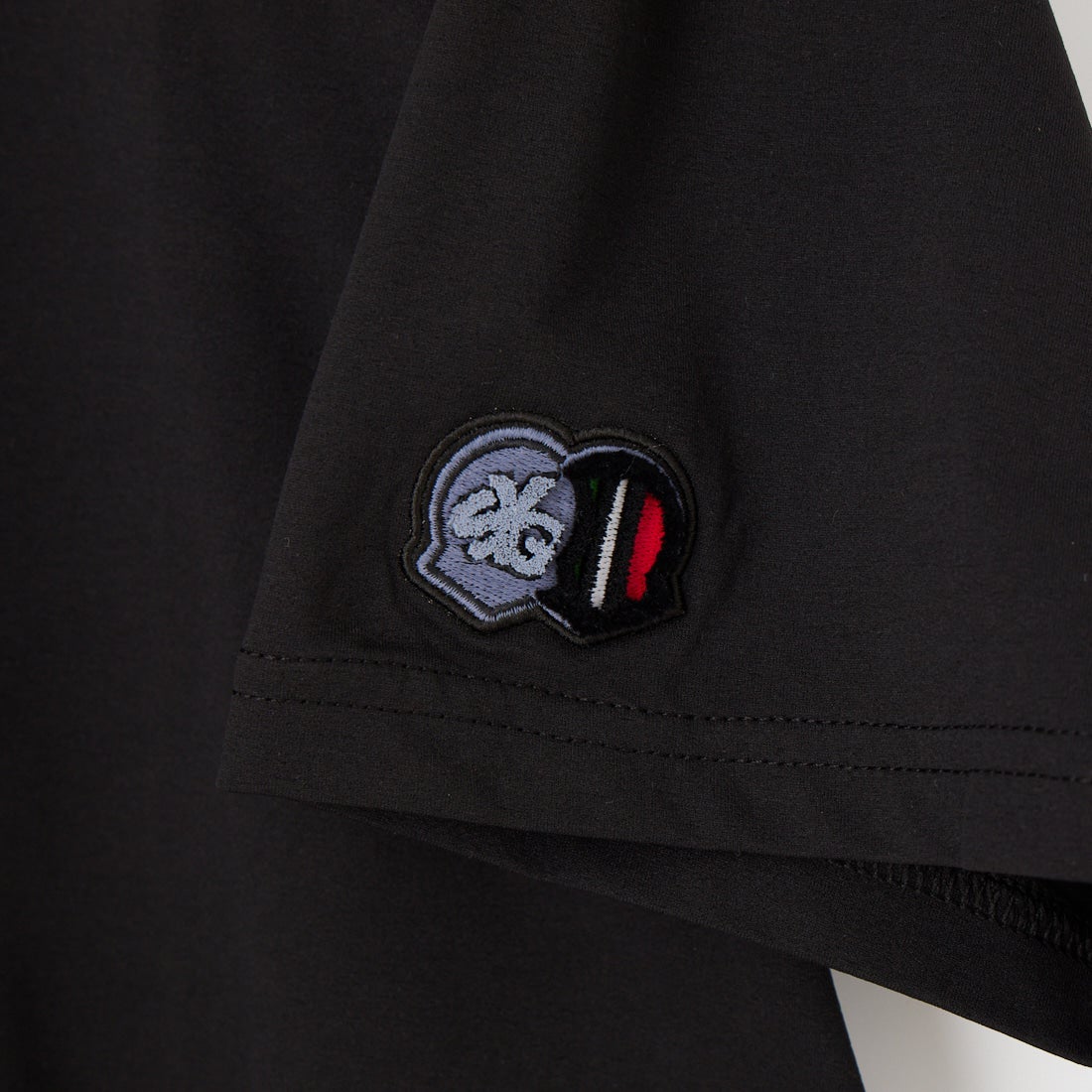 SY32 GOLF [エスワイサーティトゥ ゴルフ] エンブレムモックネックTシャツ [SYG-26S1-38] BLACK