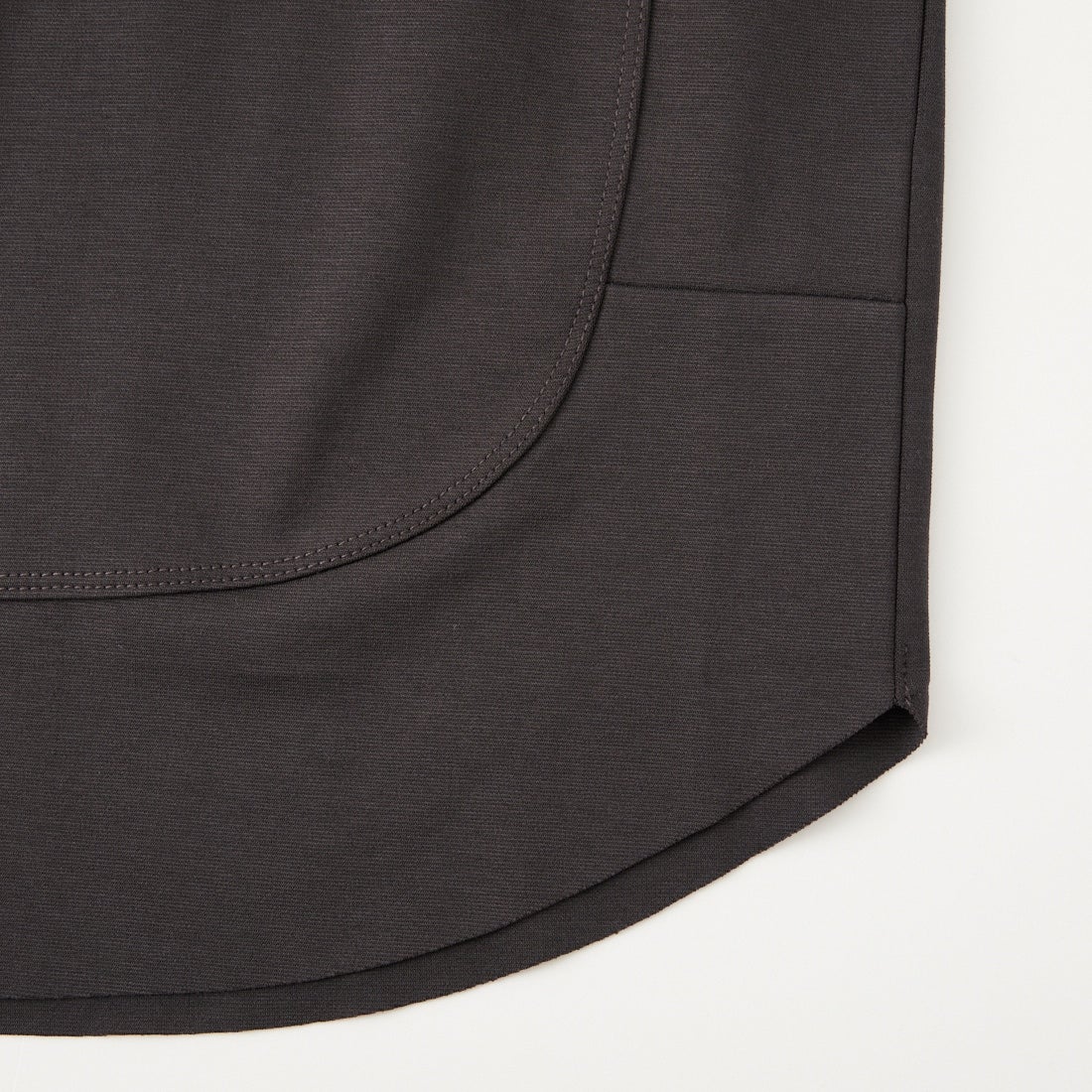 DIGNITE COLLIER [ディニテコリエ] 裾切替ノースリーブプルオーバー [80268703] 003 ﾁｬｺｰﾙ