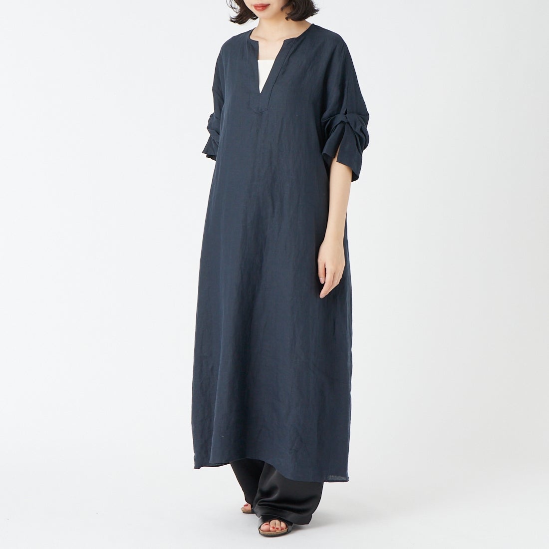 TICCA [ティッカ] リネンツイストスリーブワンピース [TBFS-405] NAVY &&モデル身長：162cm 着用サイズ：F&&