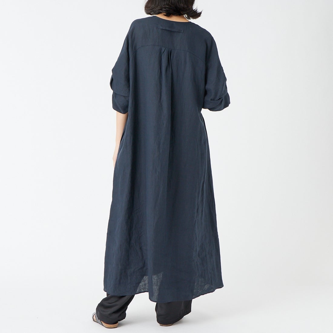 TICCA [ティッカ] リネンツイストスリーブワンピース [TBFS-405] NAVY &&モデル身長：162cm 着用サイズ：F&&