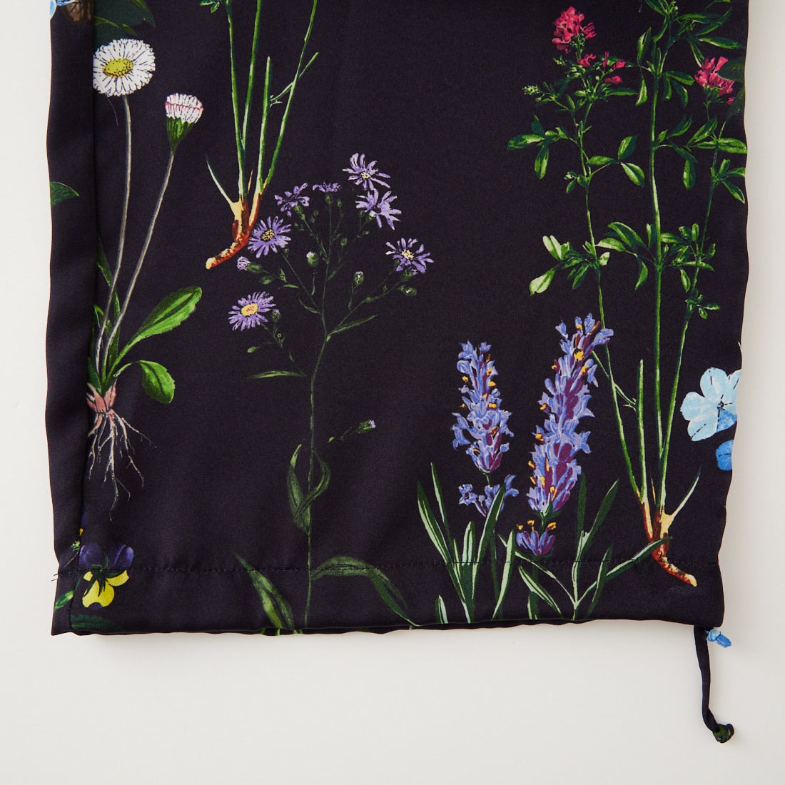 TICCA [ティッカ] フラワープリントパンツ [TBFS-422] NAVY