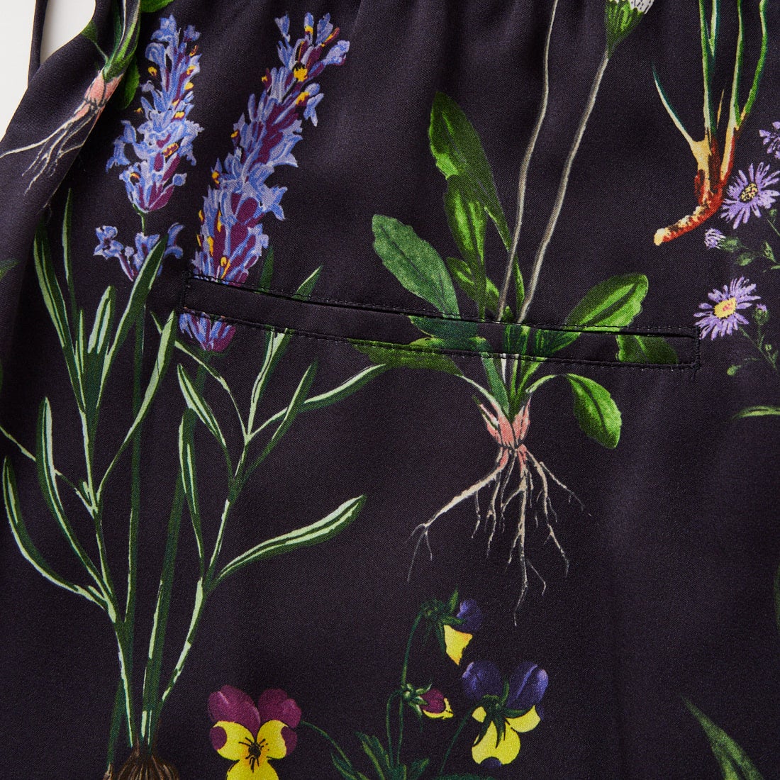 TICCA [ティッカ] フラワープリントパンツ [TBFS-422] NAVY