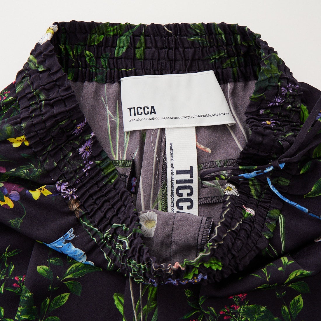 TICCA [ティッカ] フラワープリントパンツ [TBFS-422] NAVY