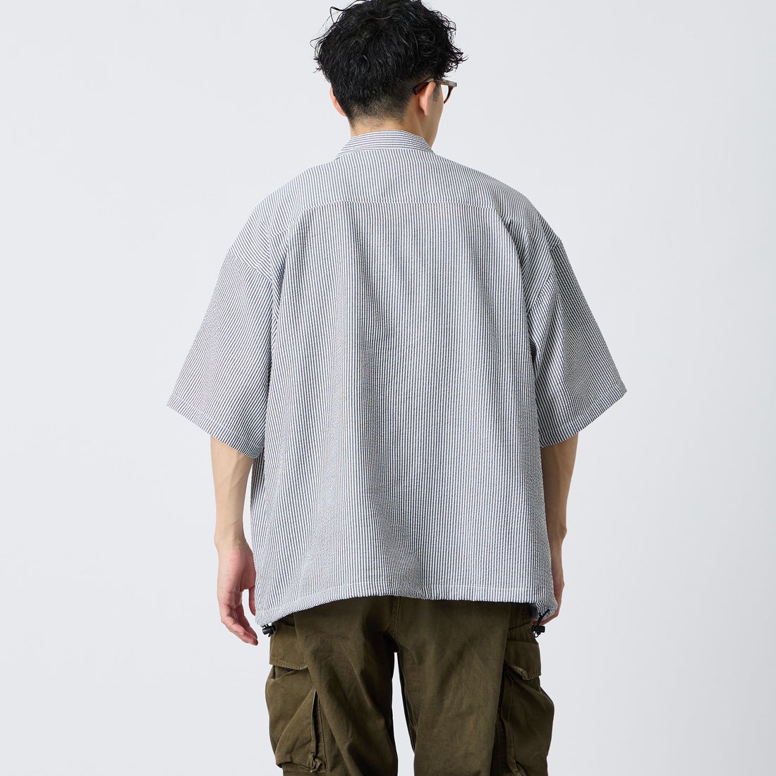 UNIVERSAL OVERALL [ユニバーサルオーバーオール] ドローコード付パジャマシャツ [U2611121IN-JF] BLACK ST &&モデル身長：168cm 着用サイズ：M&&