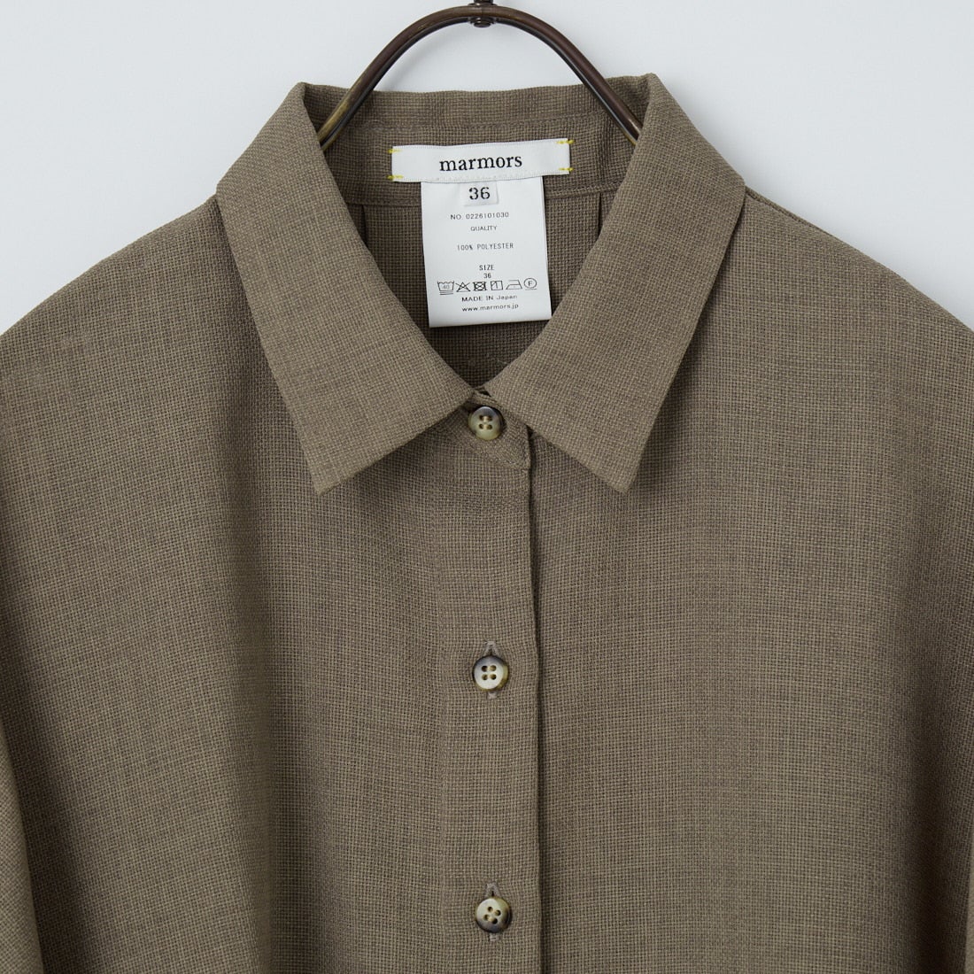 marmors [マルモア] ショルダータックフレアシャツ [0226101030] BEIGE