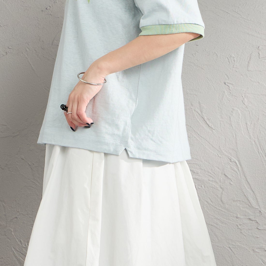 Americana [アメリカーナ] AMRCN クロップドリンガーTシャツ [BRF-M-813A] LTﾌﾞﾙｰ &&モデル身長：150cm 着用サイズ：ONE SIZE&&