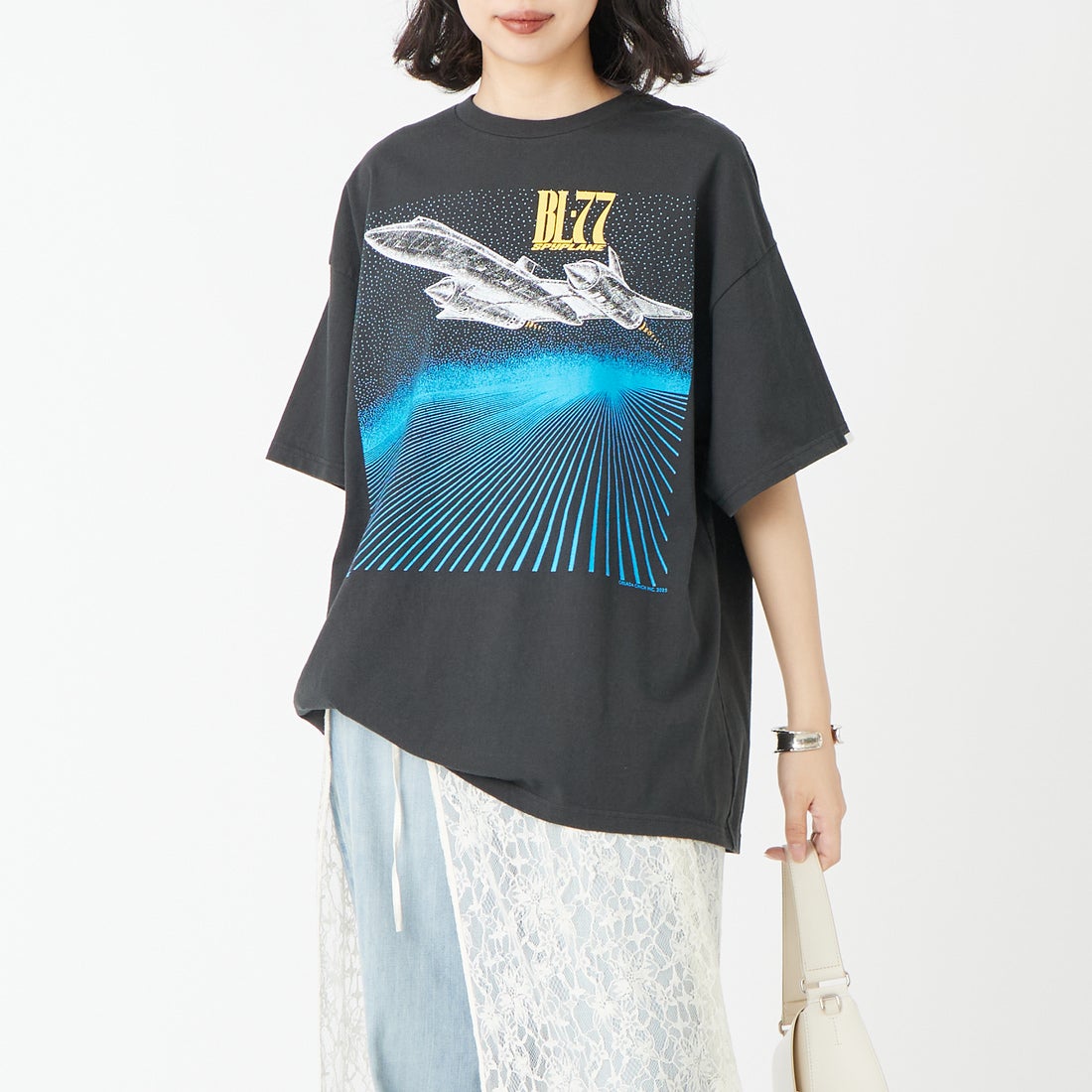 Oblada [オブラダ] SPACE ショートスリーブTシャツ [M2610CU13] BLACK &&モデル身長：162cm 着用サイズ：F&&