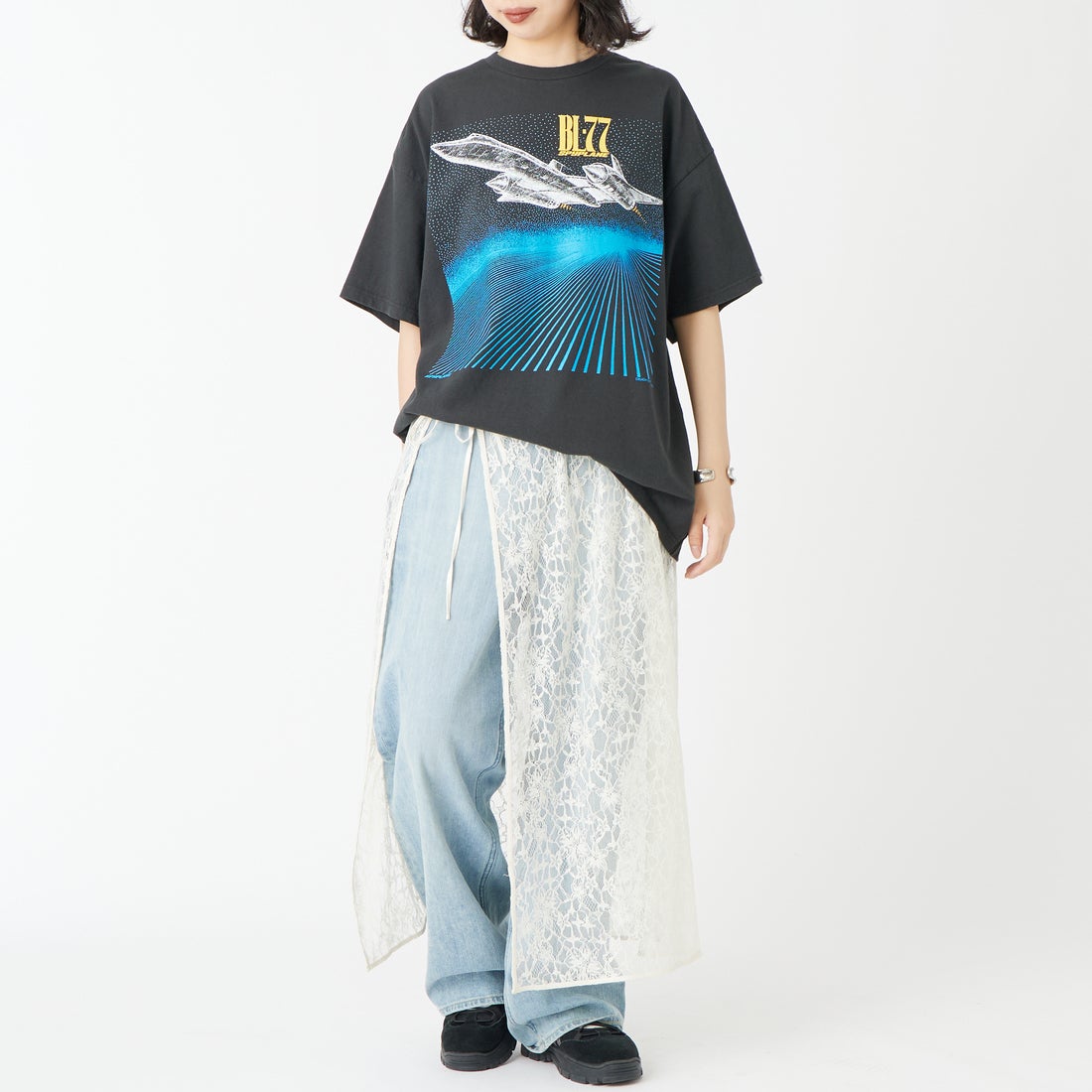 Oblada [オブラダ] SPACE ショートスリーブTシャツ [M2610CU13] BLACK &&モデル身長：162cm 着用サイズ：F&&