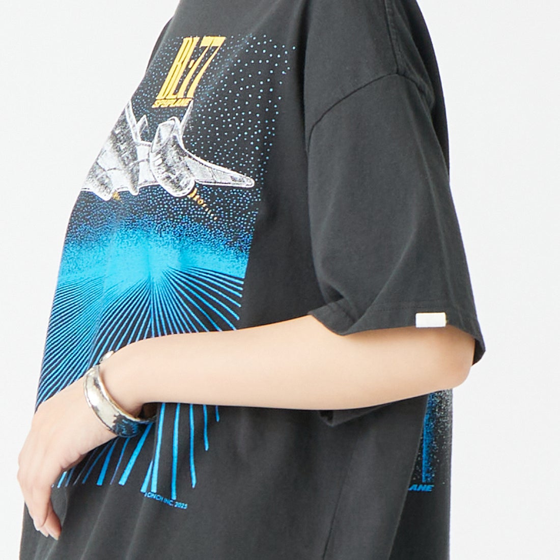 Oblada [オブラダ] SPACE ショートスリーブTシャツ [M2610CU13] BLACK &&モデル身長：162cm 着用サイズ：F&&