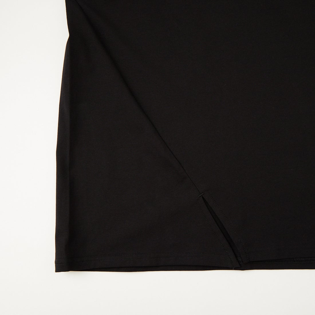 Jf Ready Made [ジェイエフレディメイド] 裾スリットTシャツ [3201104] 801 ﾌﾞﾗｯｸ