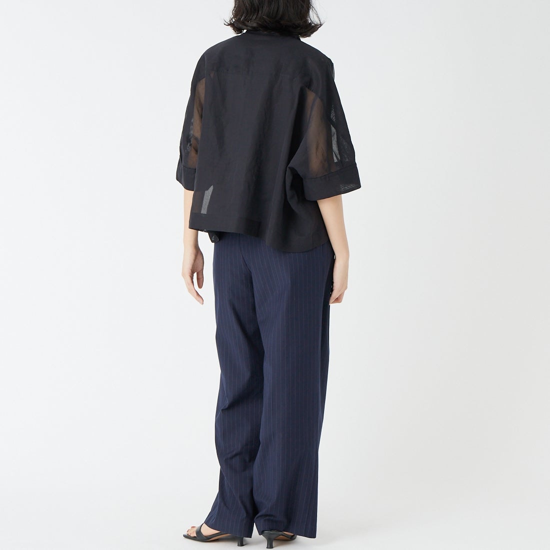 MICA&DEAL [マイカアンドディール] カラードテントシャツ [0126201141] D/NAVY &&モデル身長：162cm 着用サイズ：F&&