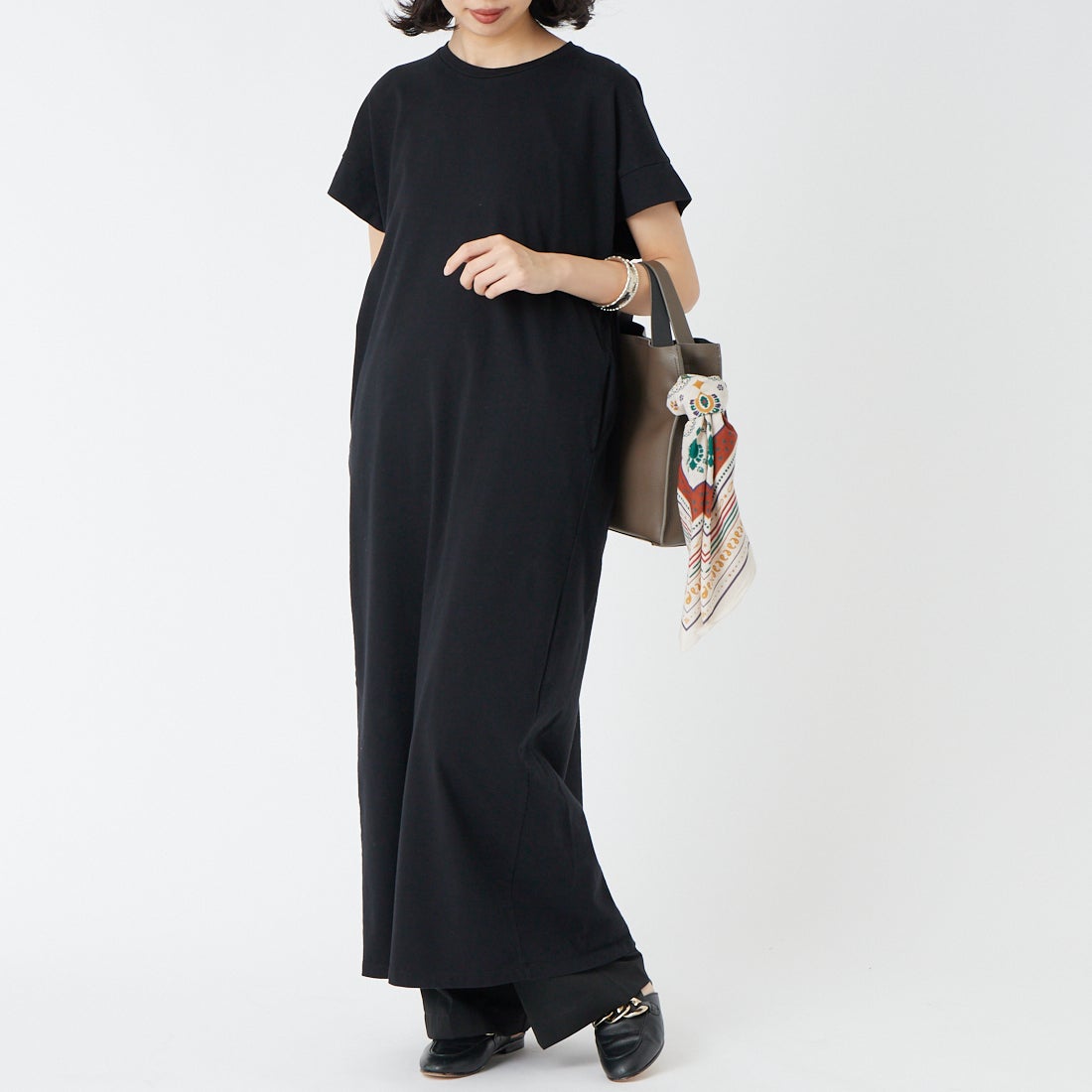 MICA&DEAL [マイカアンドディール] フロッグマキシ丈ワンピース [0126204137] BLACK &&モデル身長：162cm 着用サイズ：F&&