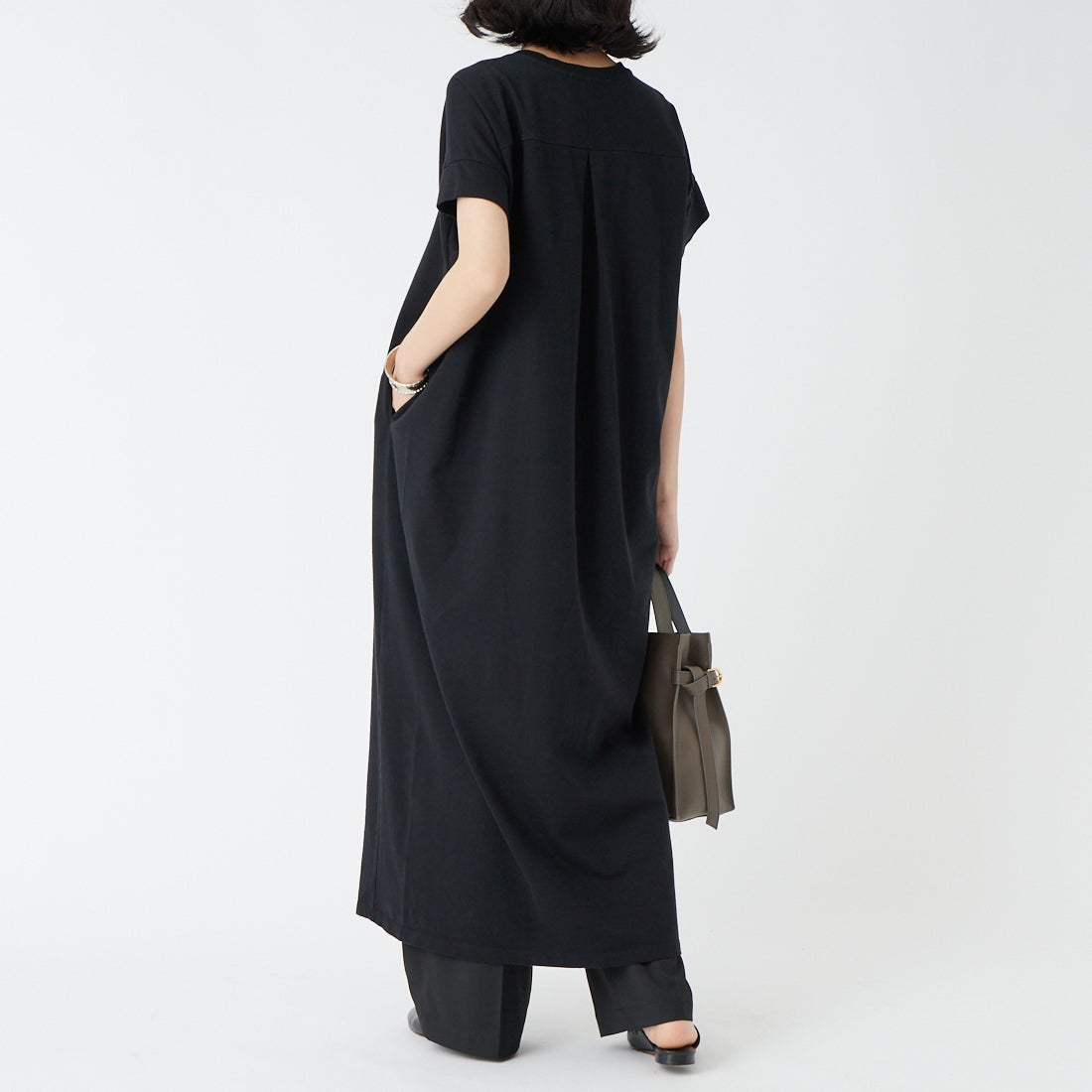 MICA&DEAL [マイカアンドディール] フロッグマキシ丈ワンピース [0126204137] BLACK &&モデル身長：162cm 着用サイズ：F&&