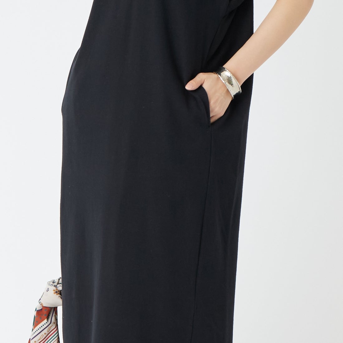 MICA&DEAL [マイカアンドディール] フロッグマキシ丈ワンピース [0126204137] BLACK &&モデル身長：162cm 着用サイズ：F&&