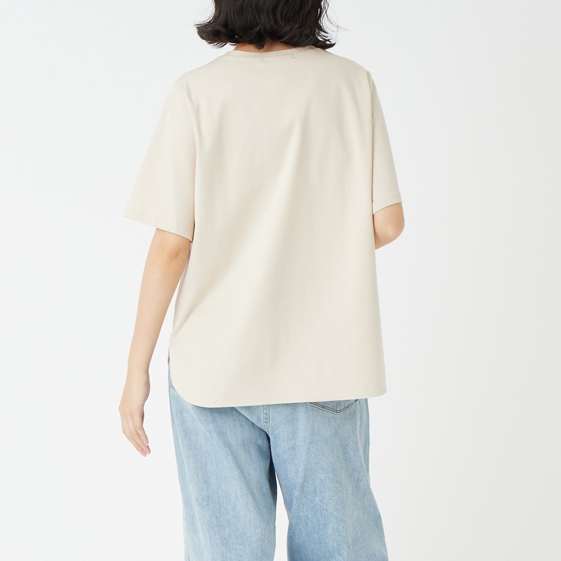 Jeans Factory Clothes [ジーンズファクトリークローズ] 接触冷感ポンチラウンドヘムTシャツ [21267073] 033 ﾍﾞｰｼﾞｭ &&モデル身長：162cm 着用サイズ：F&&