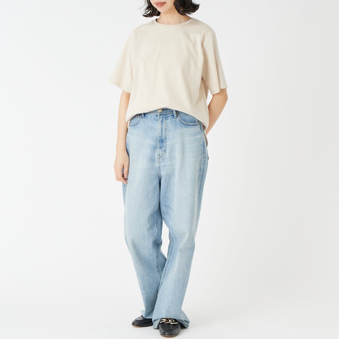 Jeans Factory Clothes [ジーンズファクトリークローズ] 接触冷感ポンチラウンドヘムTシャツ [21267073] 033 ﾍﾞｰｼﾞｭ &&モデル身長：162cm 着用サイズ：F&&