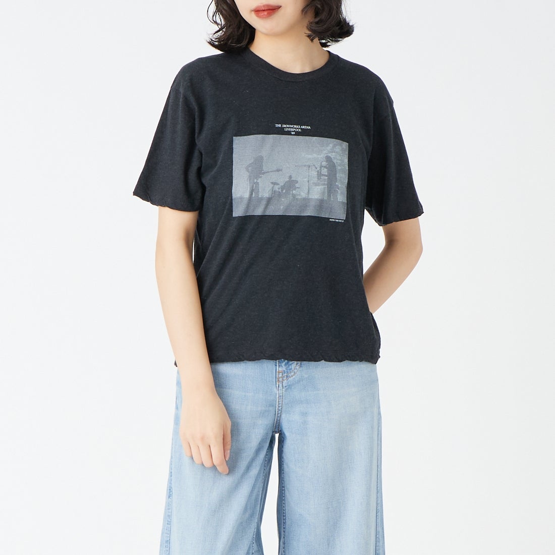 TICCA [ティッカ] Radio velvet ショートスリーブTシャツ [TBFS-495] CHARCOAL &&モデル身長：162cm 着用サイズ：F&&