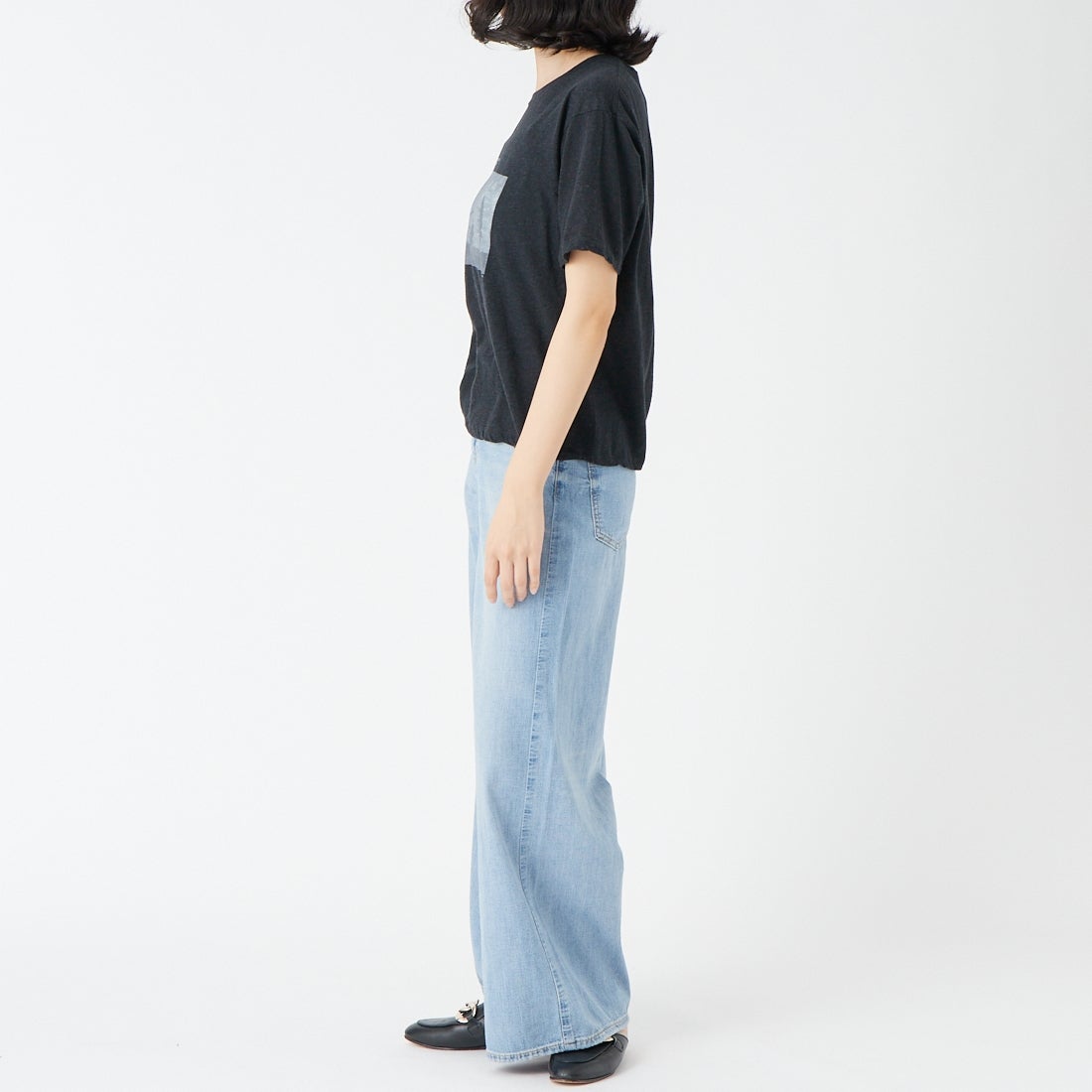 TICCA [ティッカ] Radio velvet ショートスリーブTシャツ [TBFS-495] CHARCOAL &&モデル身長：162cm 着用サイズ：F&&