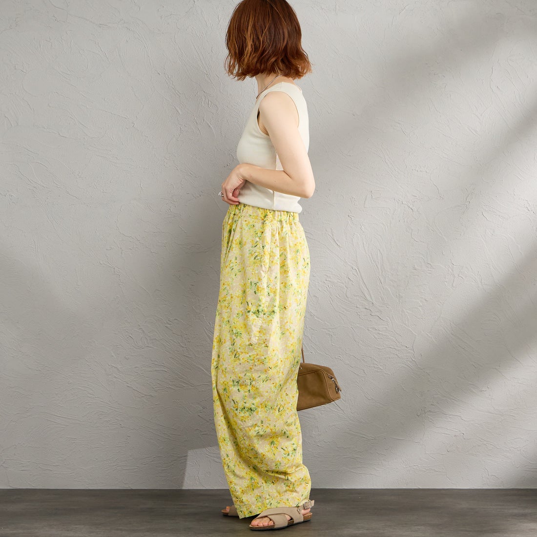 HARVESTY [ハーベスティ] 花柄イージーサーカスパンツ [A12612] 32 BEIGE &&モデル身長：158cm 着用サイズ：1&&