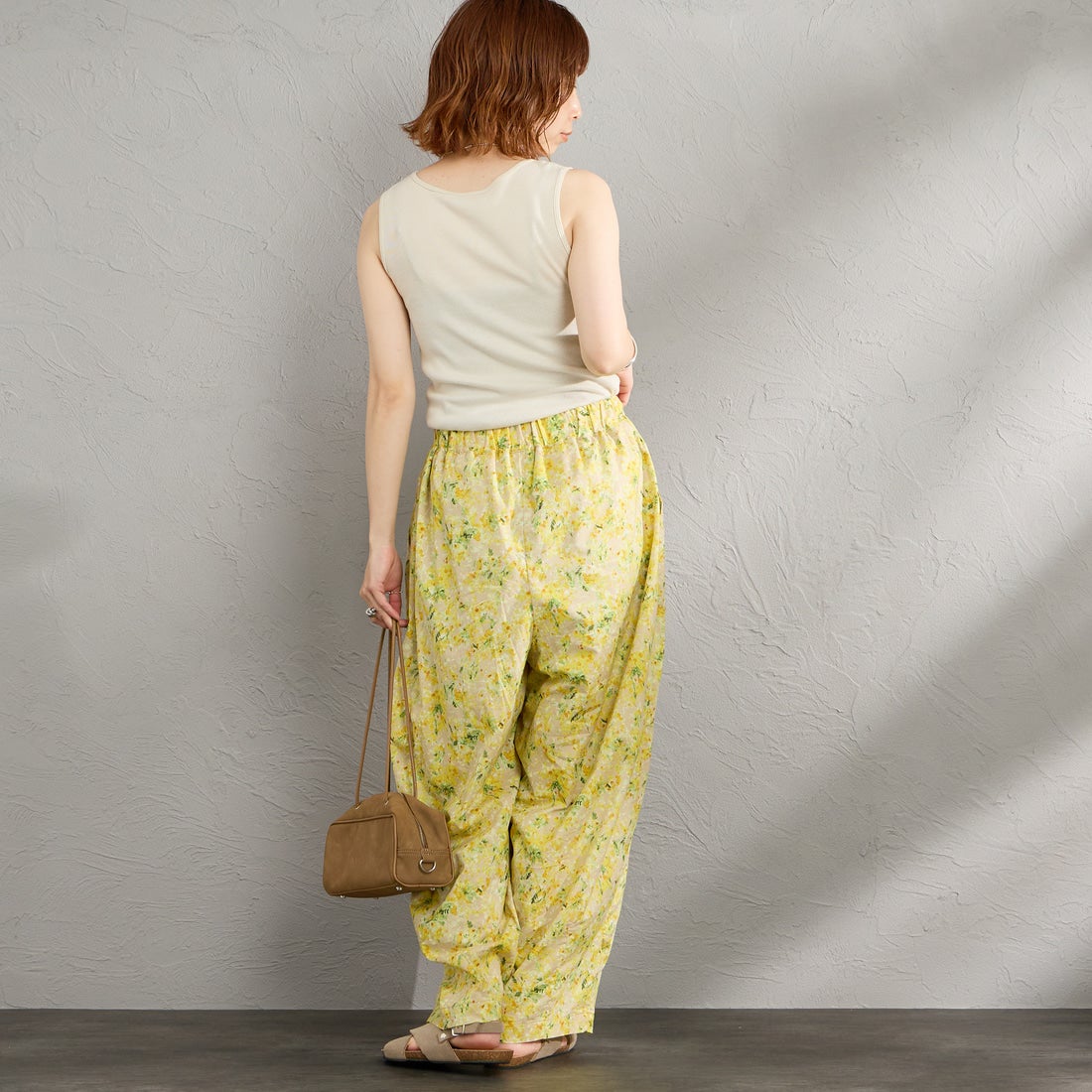 HARVESTY [ハーベスティ] 花柄イージーサーカスパンツ [A12612] 32 BEIGE &&モデル身長：158cm 着用サイズ：1&&