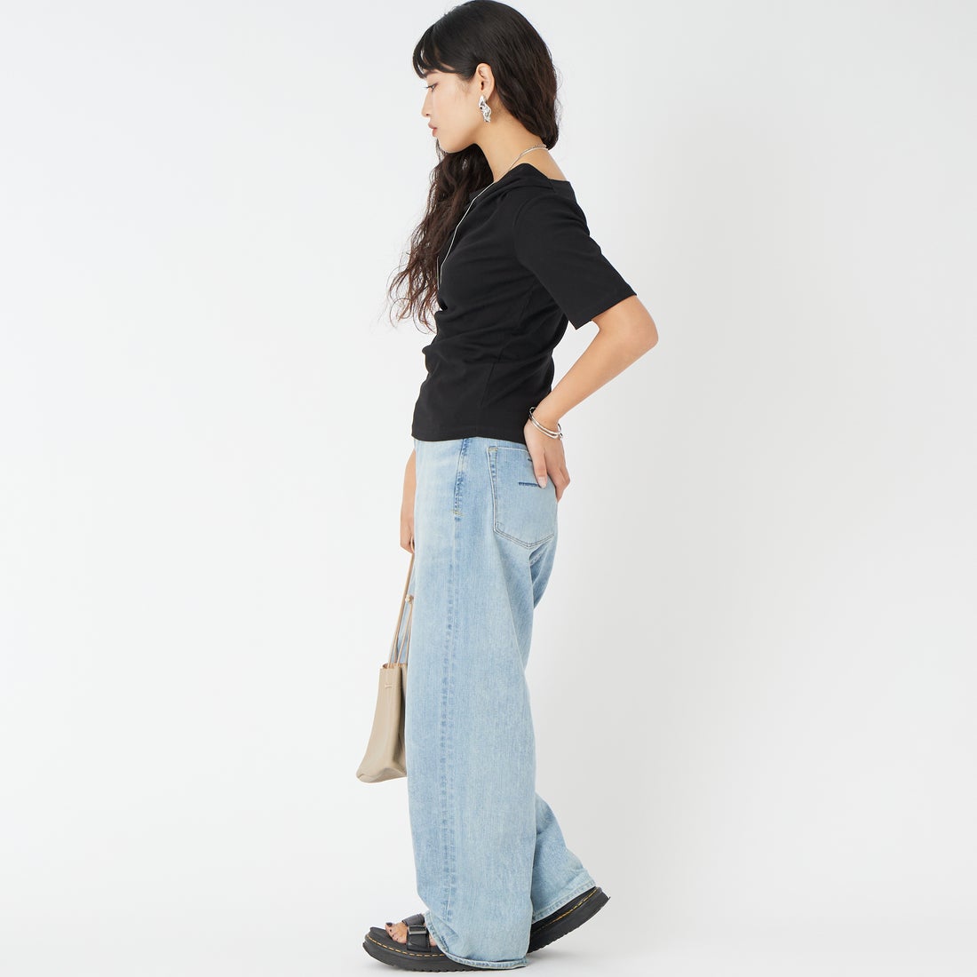 Jeans Factory Clothes [ジーンズファクトリークローズ] 2WAYドレープネックTシャツ [26010500] ﾌﾞﾗｯｸ &&モデル身長：162cm 着用サイズ：F&&