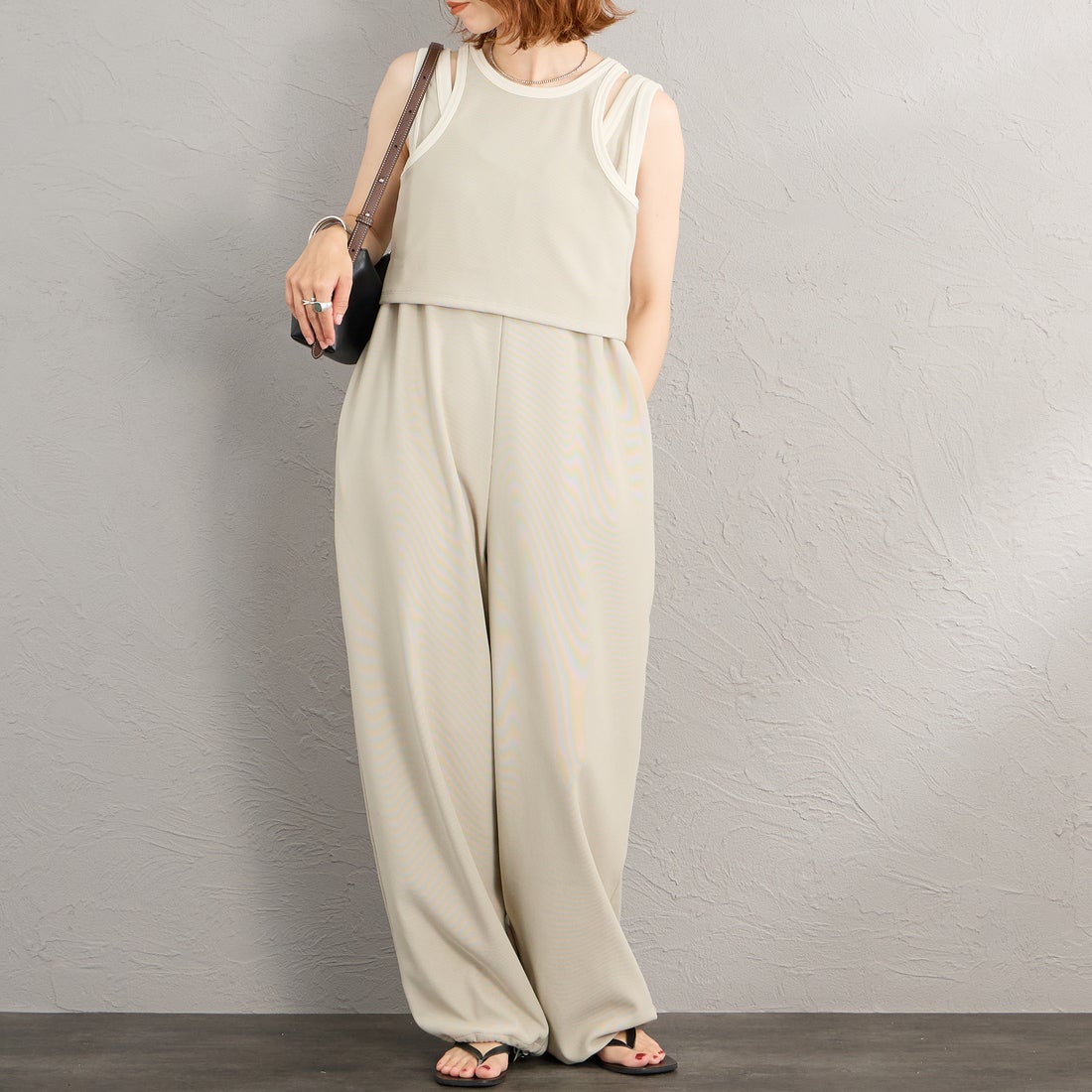 Maison de L'allure [メゾン ドゥ ラリュール] マルチWAYバイカラーロンパース [M26312019] 38 S.GR/CR &&モデル身長：158cm 着用サイズ：F&&