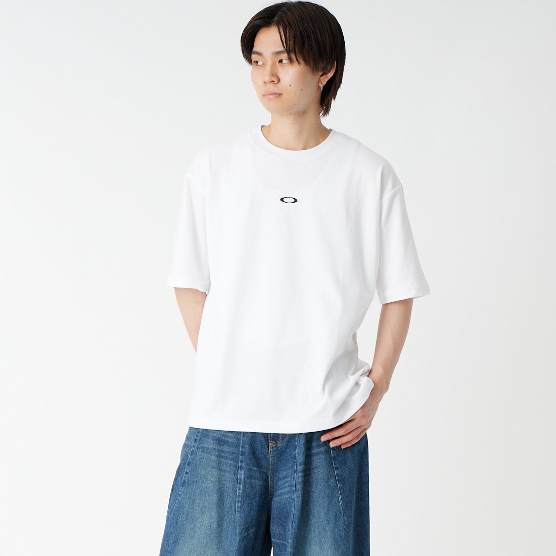 OAKLEY [オークリー] エンハンスQdc ショートスリーブTシャツ BP5.0 [FOA408791] 100 WHITE &&モデル身長：177cm 着用サイズ：S&&