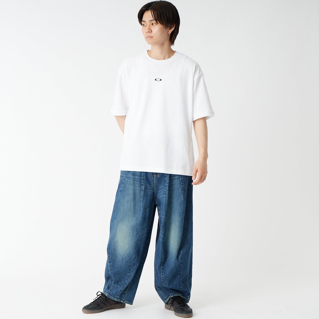 OAKLEY [オークリー] エンハンスQdc ショートスリーブTシャツ BP5.0 [FOA408791] 100 WHITE &&モデル身長：177cm 着用サイズ：S&&