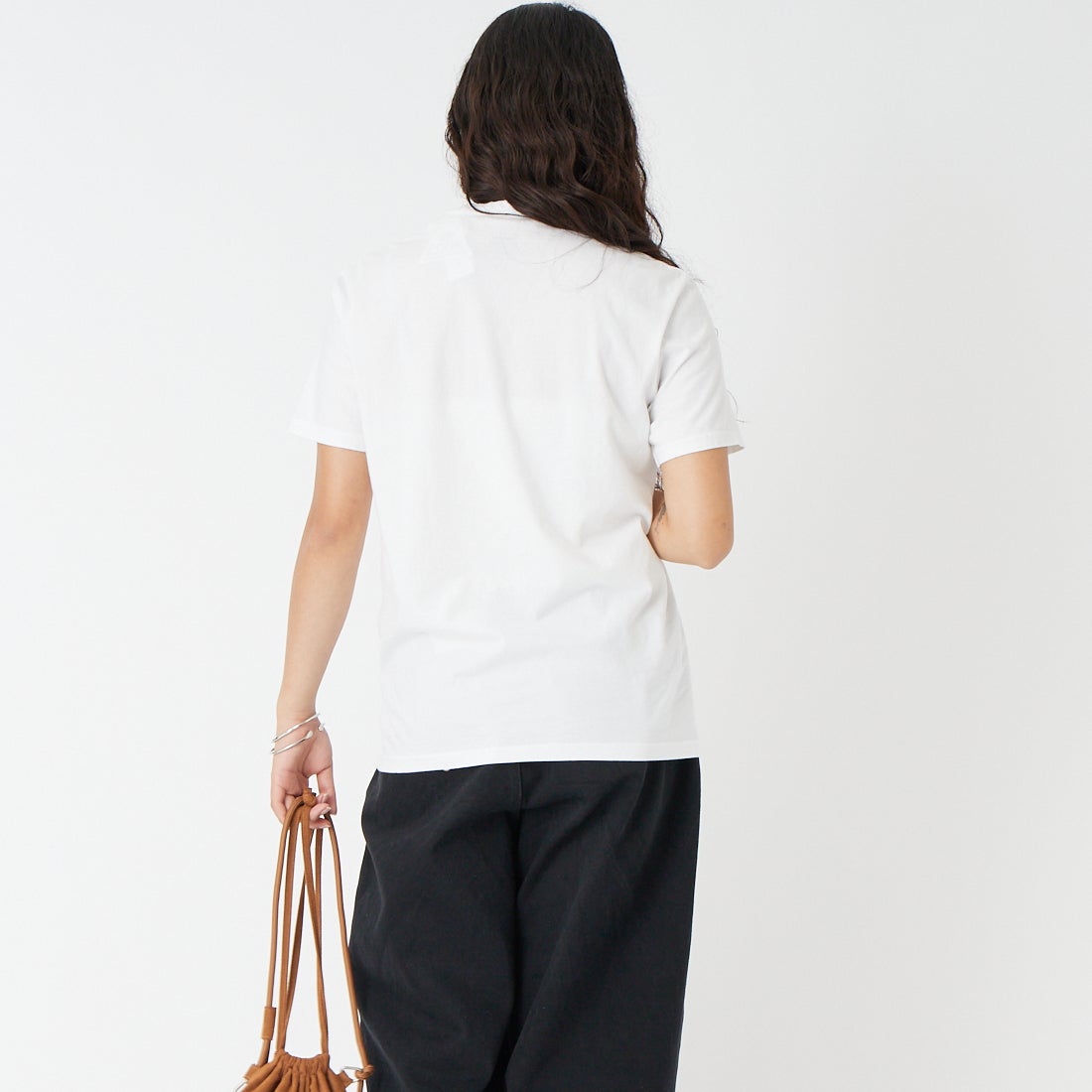 THRIFTY LOOK [スリフティールック] Oasis プリントTシャツ [TL24S093] WHITE &&モデル身長：162cm 着用サイズ：M&&
